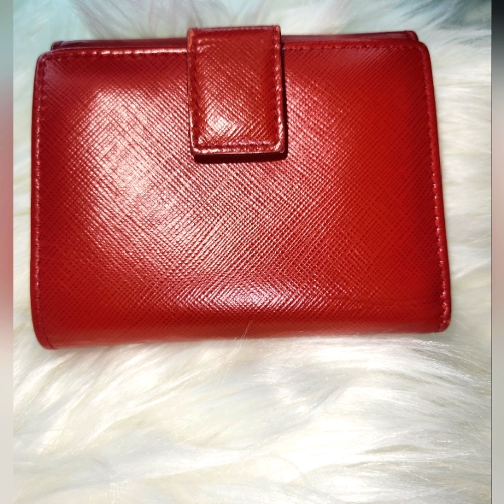 Salvatore Ferragamo Vara Wallet (1-13-A136) - Picture 12 of 16